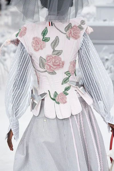 Look 73
